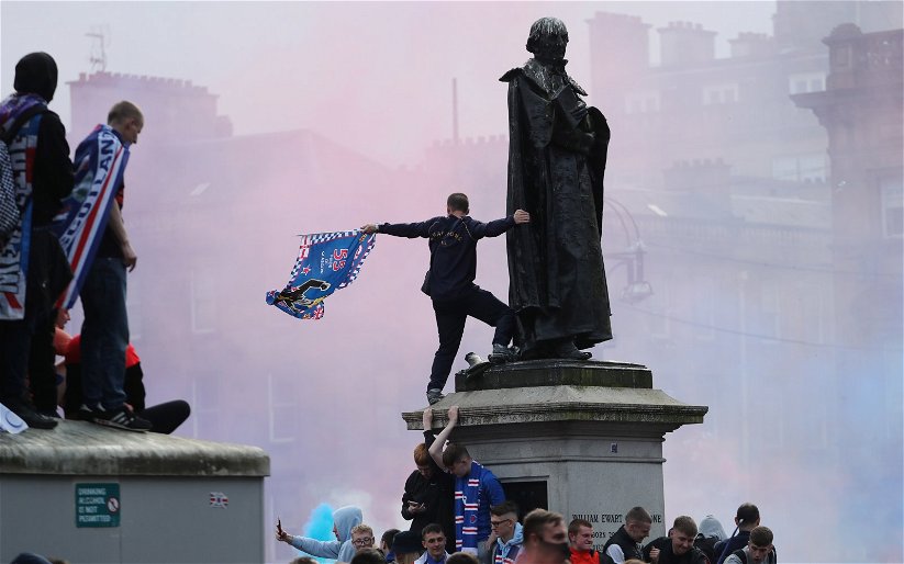 Image for It wisnae us- Sheffield United, Falkirk and St Mirren fans behind George Square carnage