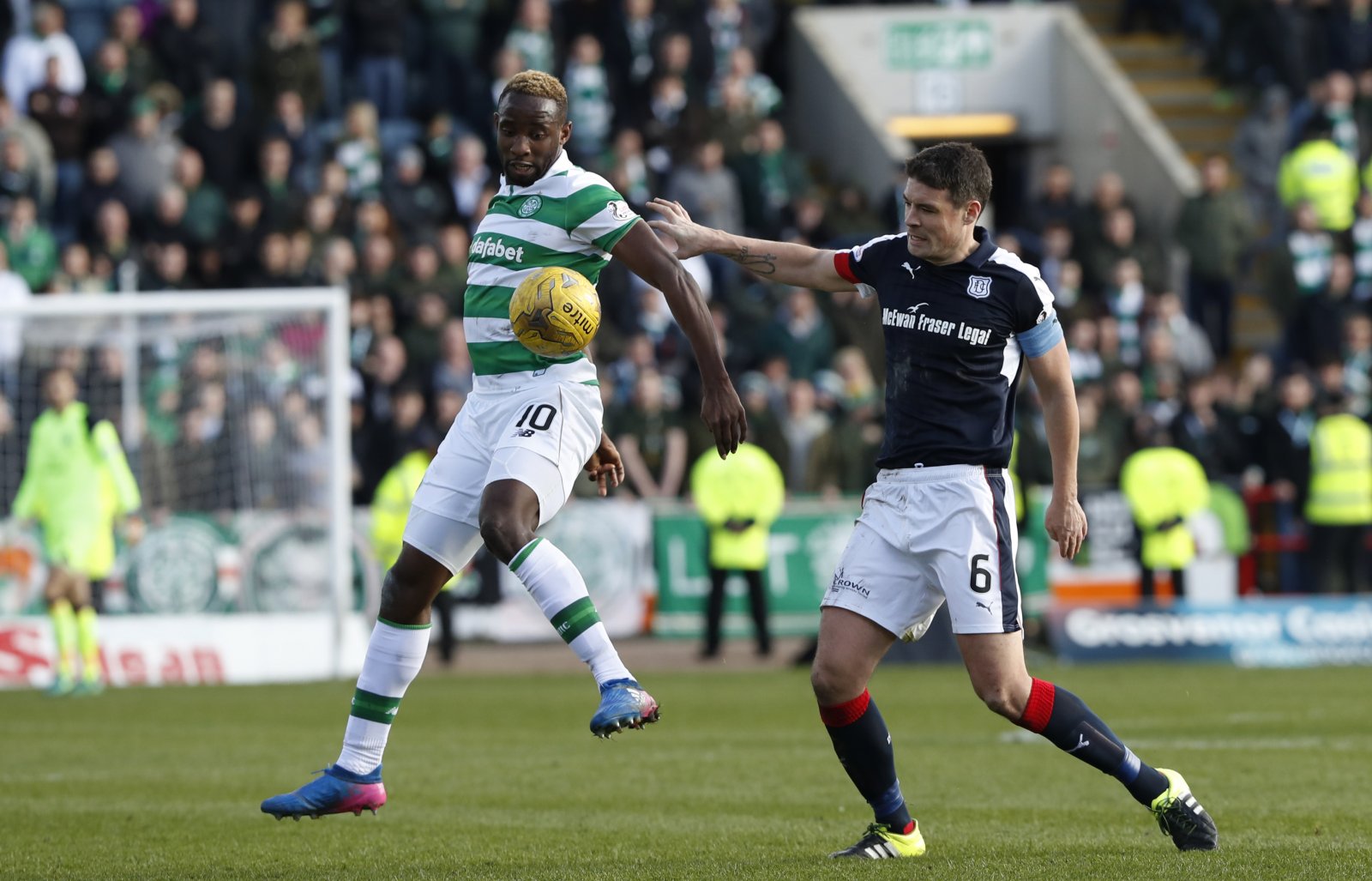 Darren O'Dea, Moussa Dembele