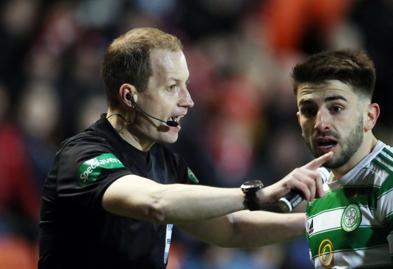 SFA, Collum