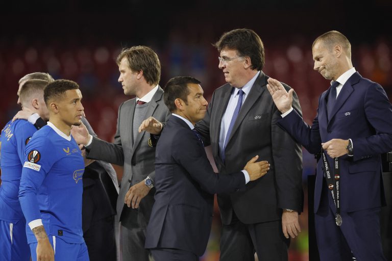 Van Bronckhorst, Tavernier