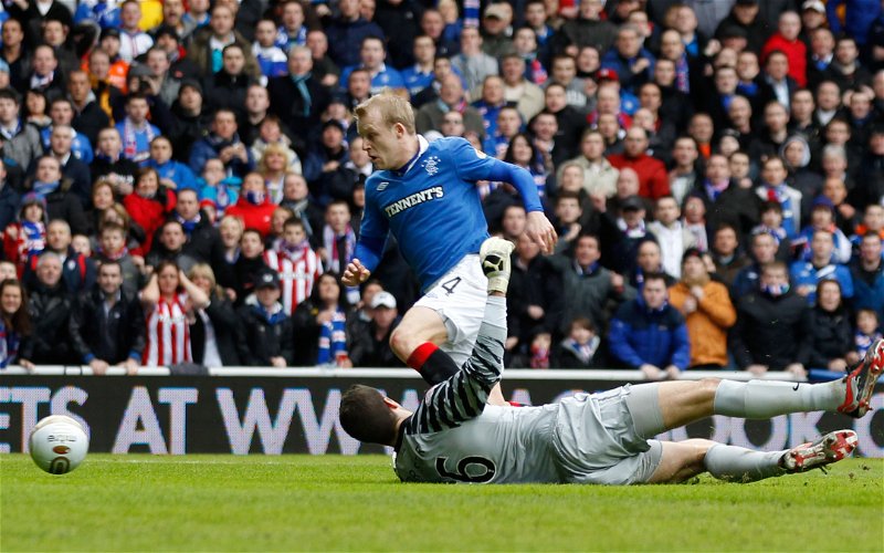 Image for Classic dive as the two faces of Steven Naismith are exposed