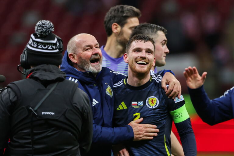 Steve Clarke, Andy Robertson, Scotland