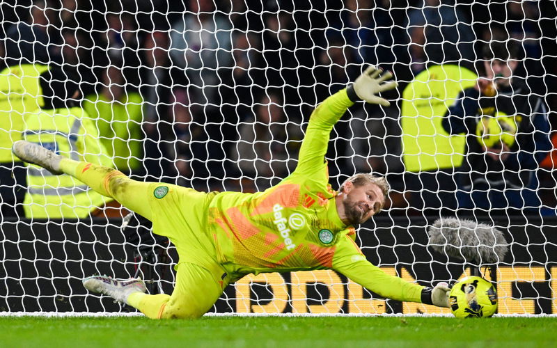 Image for I feel so privileged that I can have those moments- Dad Peter on Kasper Schmeichel’s Celtic move