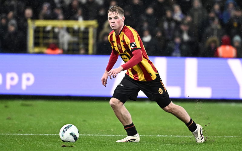 Image for Fresh transfer interest in Stephen Welsh following impressive loan