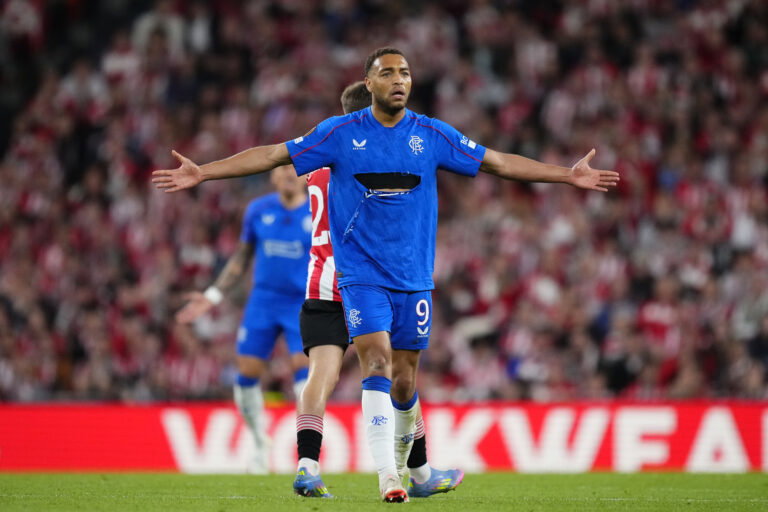 Cyriel Dessers, VAR