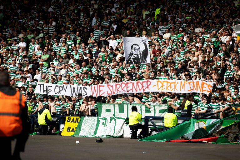 Jambo, Derek McInnes